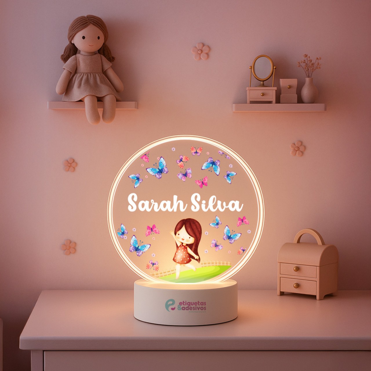 Luminária Borboleta com Menina e nome personalizado