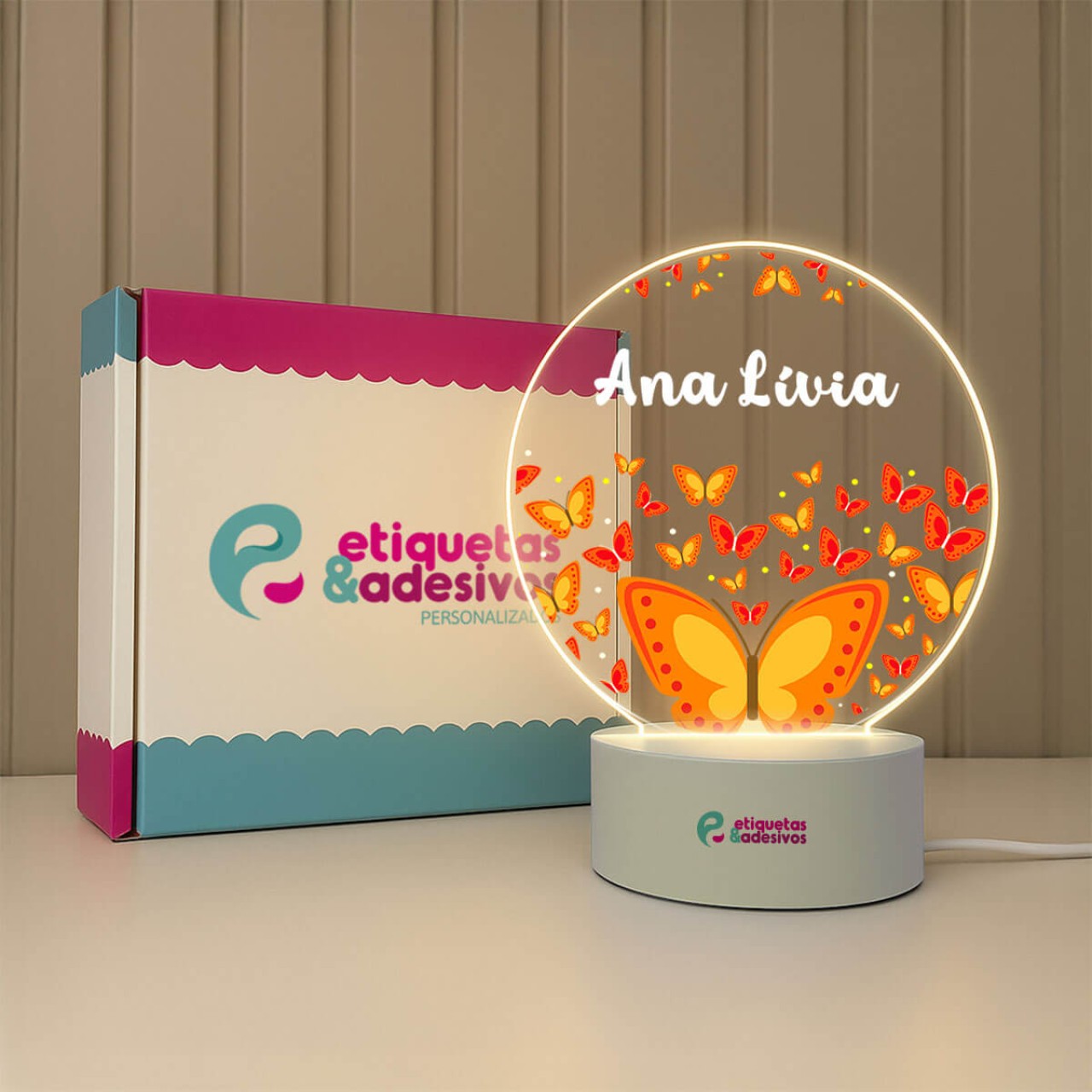 Luminária Borboletas com nome personalizado