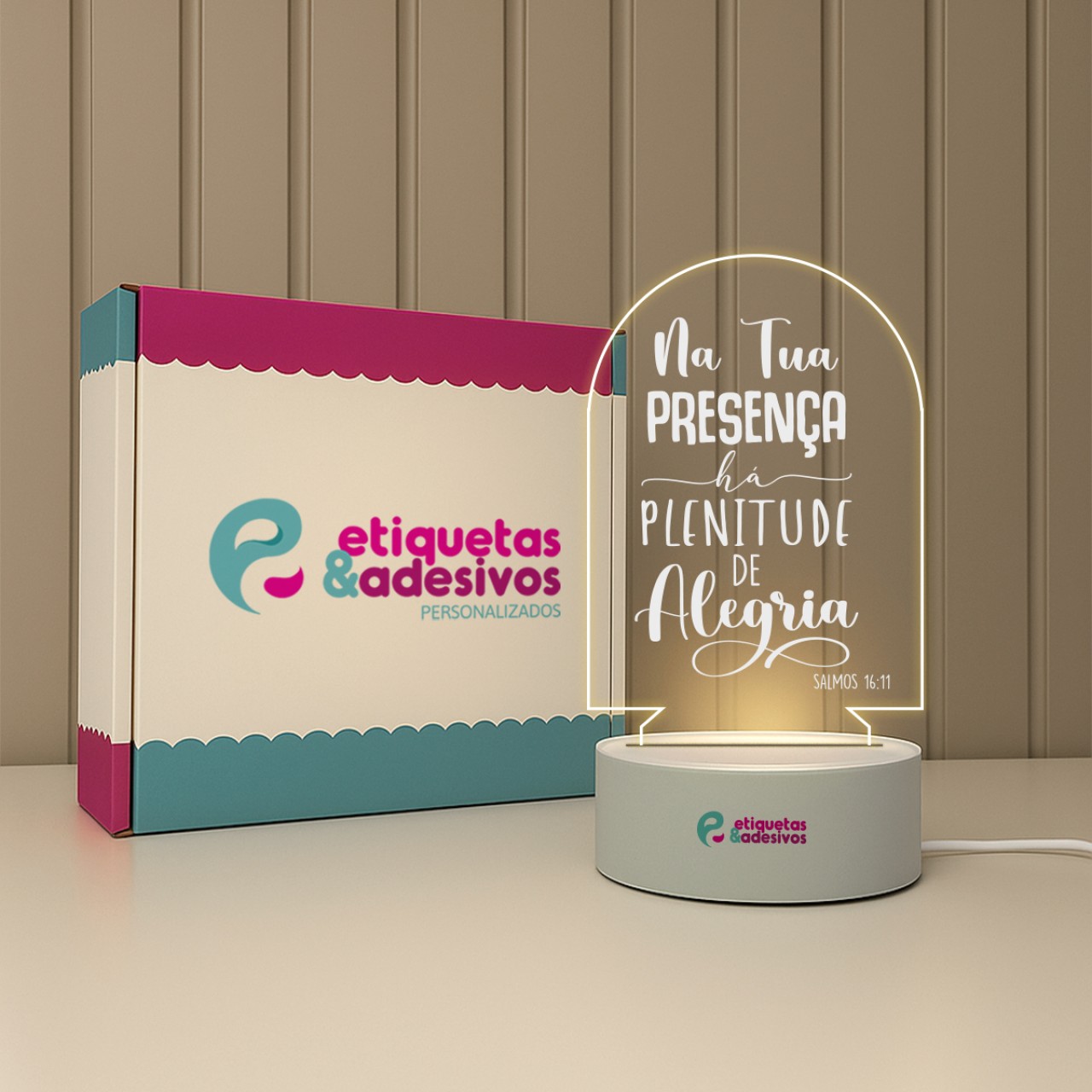 Luminária Na Tua Presença