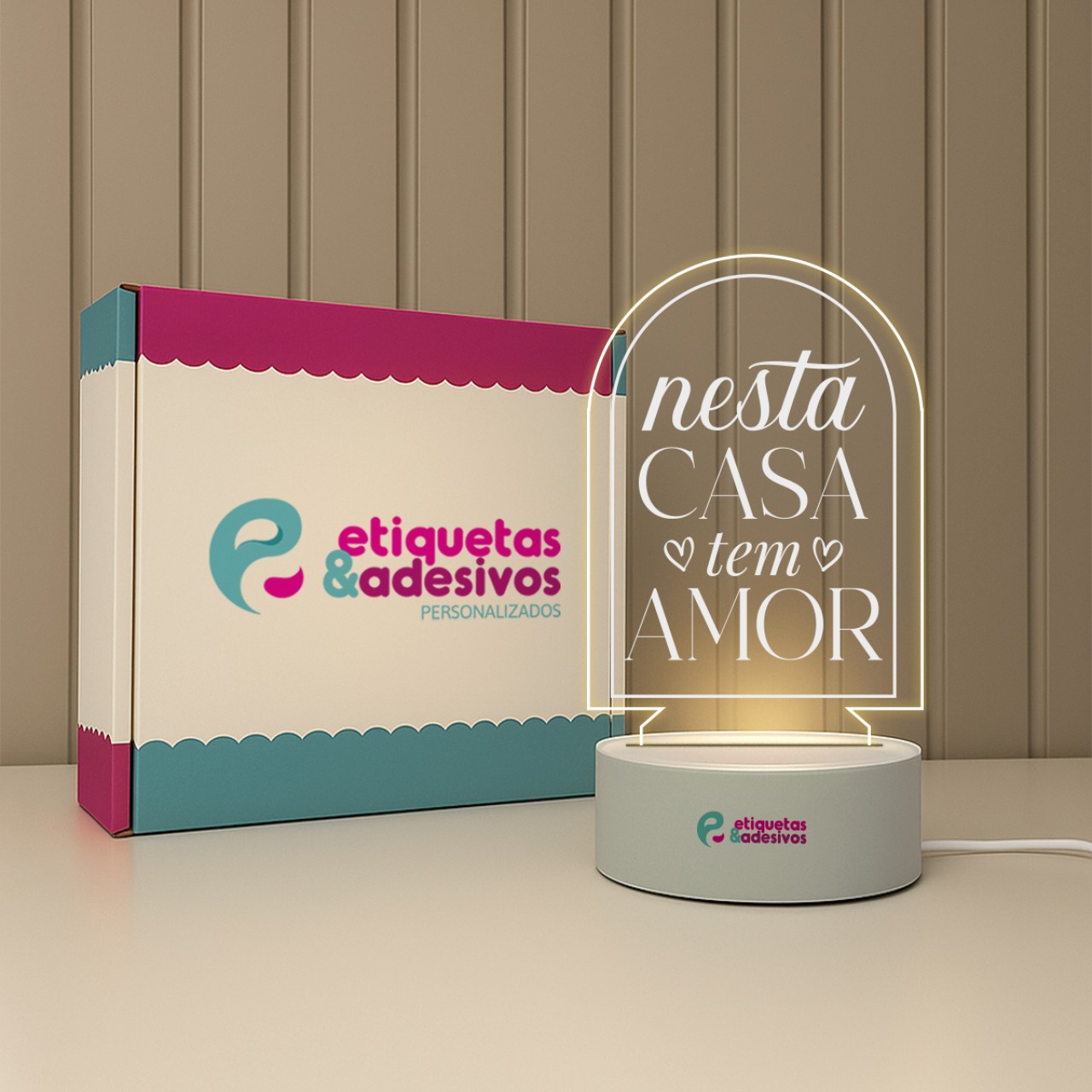 Luminária Nesta Casa Tem Amor