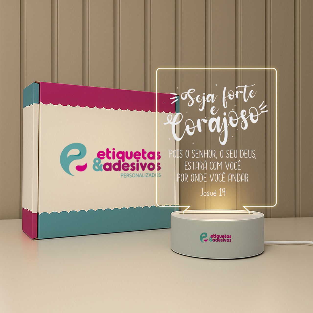 Luminária Seja Forte e Corajoso