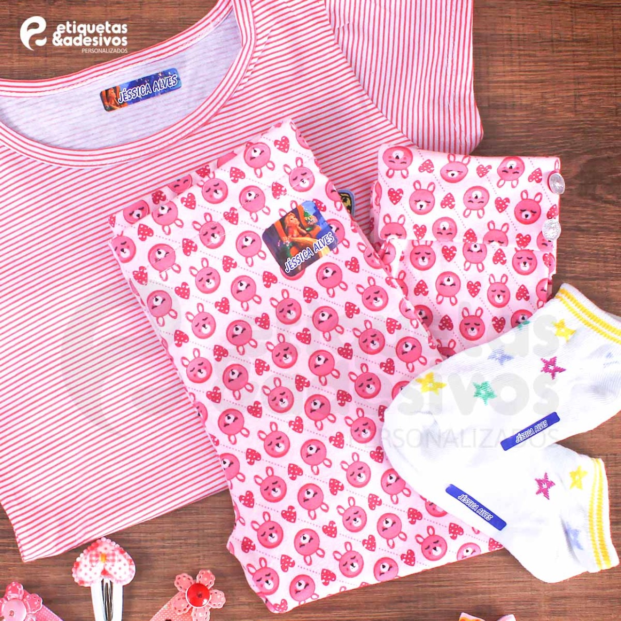 Kit Roupas 2 com tema